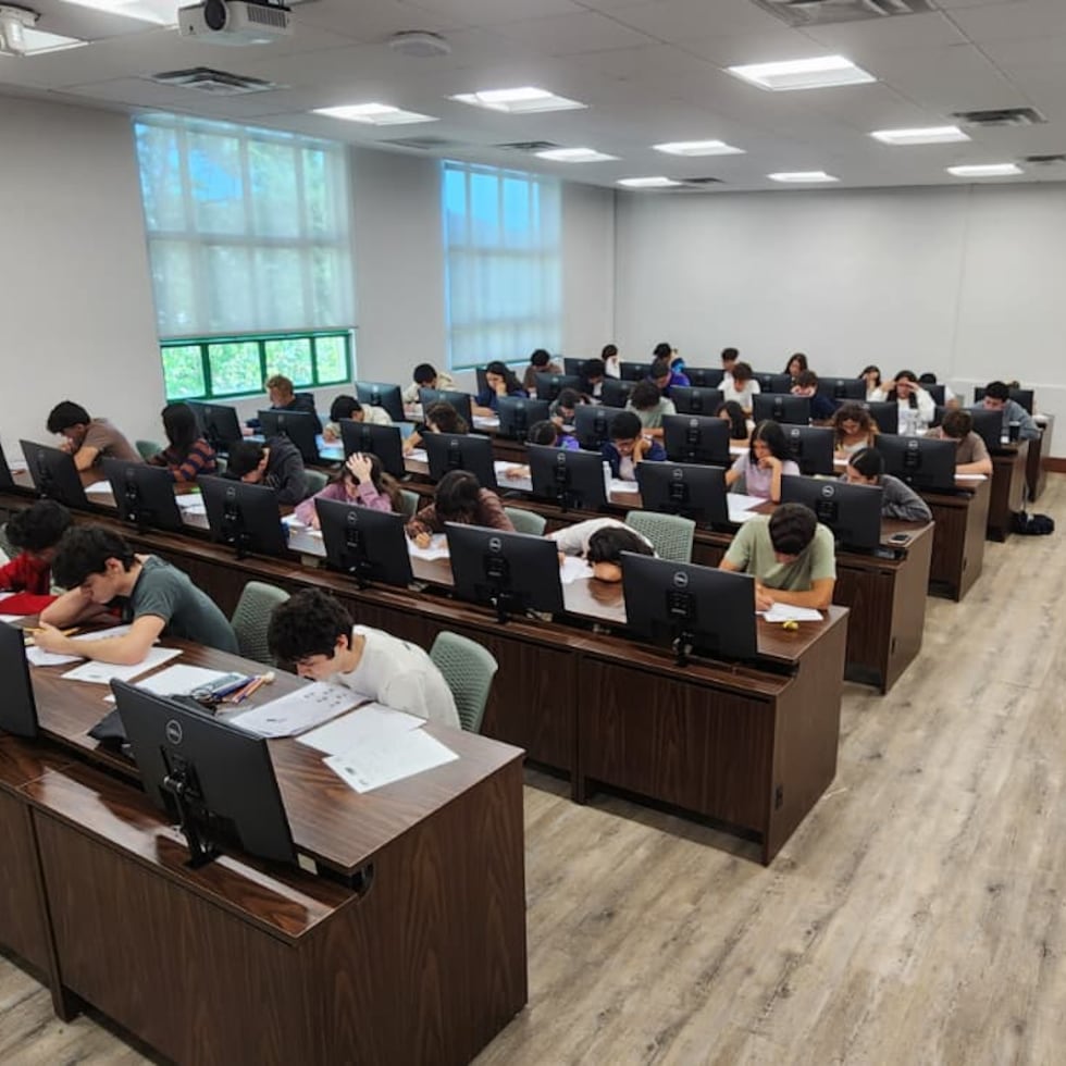 Los estudiantes con las mayores puntuaciones serán invitados a participar en la segunda fase de las Olimpiadas Matemáticas de Puerto Rico, que se llevará a cabo de manera presencial en la UPR de Mayagüez en noviembre de 2026.