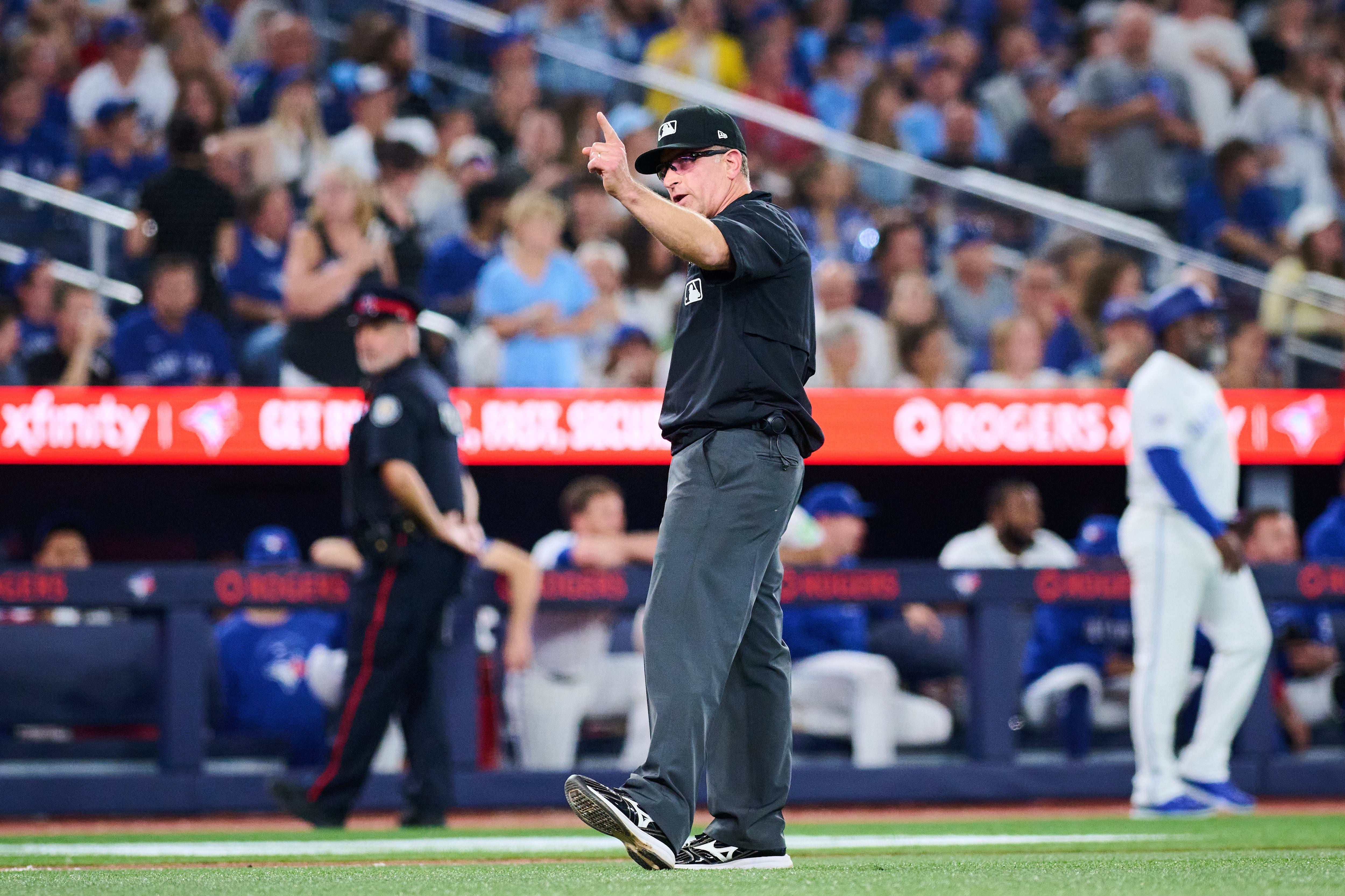 Imagen de la cobertura de: Una jugada insólita en Toronto detuvo el juego entre Blue Jays y Red Sox