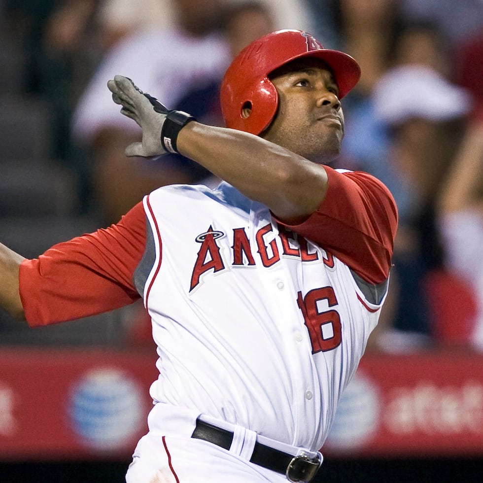 Garret Anderson fue factor con el madero en la conquista de la Serie Mundial de 2002 con los Angels.