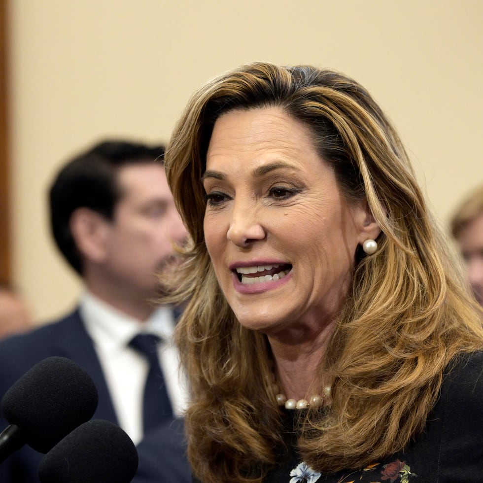 Maria Elvira Salazar cuestionó la política migratoria del presidente Donald Trump.