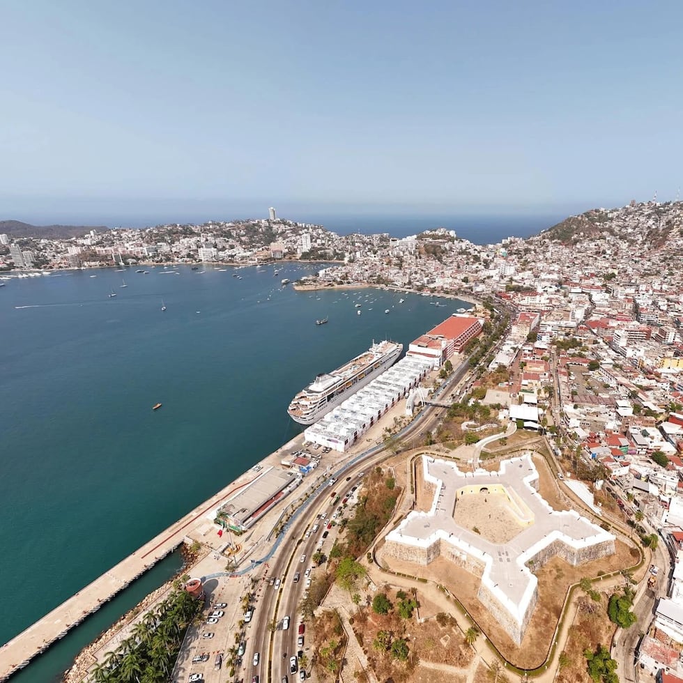 In the port of Acapulco, a new pier of over 1,000 feet long will be built, it was reported during Seatrade Cruise Global 2026.