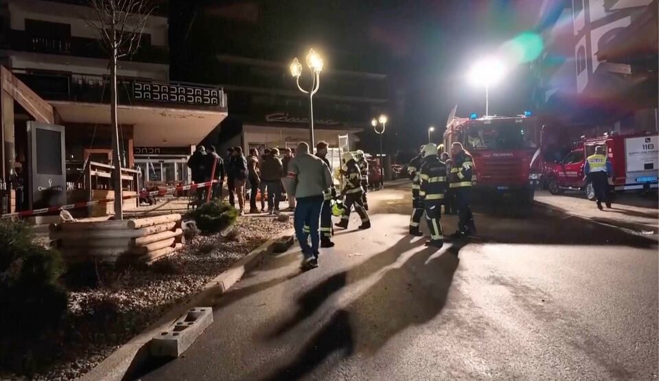 Las autoridades calificaron el incendio como un “embrasement généralisé”, un término que describe cómo un fuego puede causar la liberación de gases combustibles que luego pueden inflamarse de forma violenta y provocar una combustión súbita generalizada.