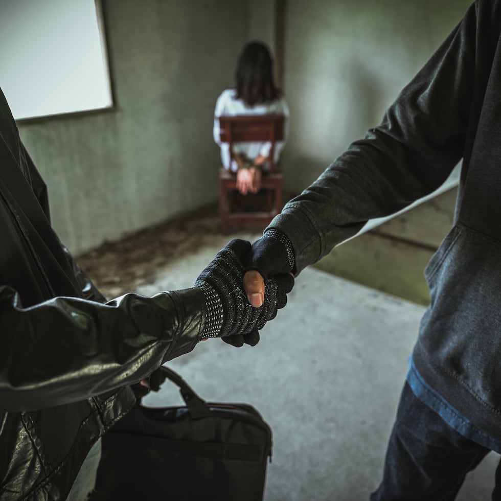 La mujer, marroquí de 38 años, presentaba lesiones en distintas partes del cuerpo.