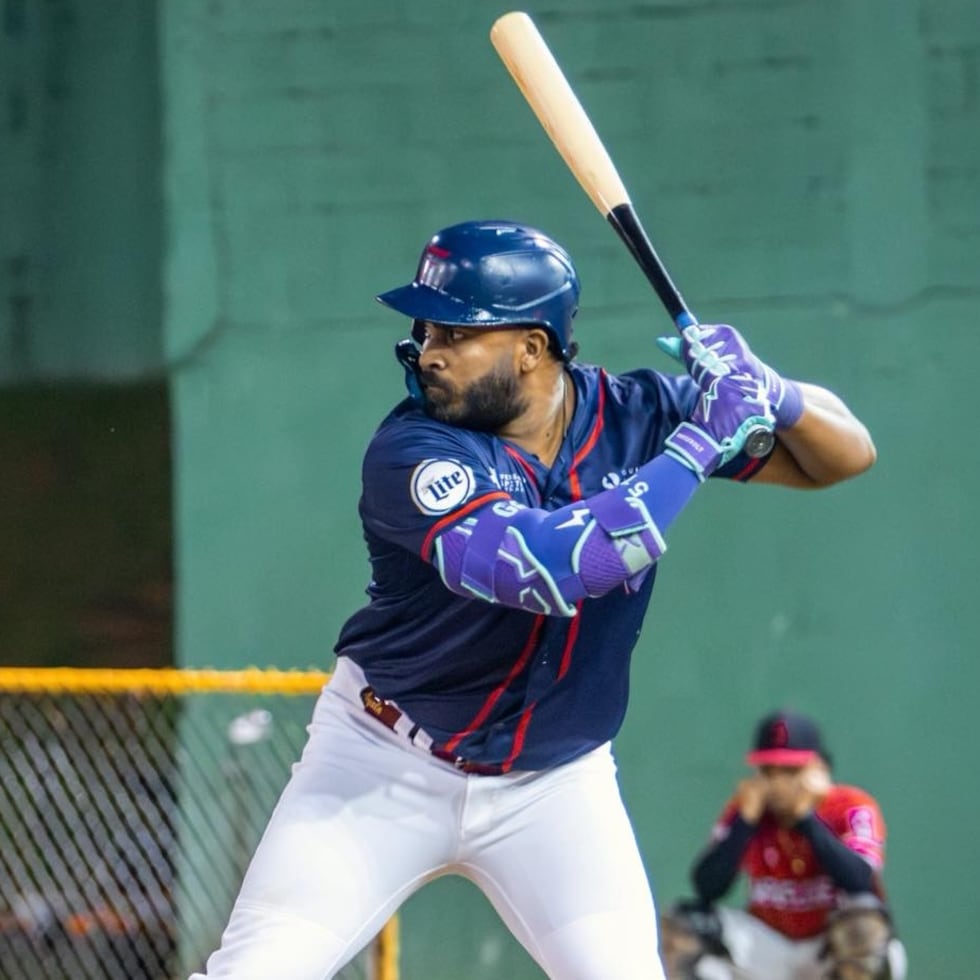 Gaby Ayala empujó cinco carreras en la victoria 16-5 de los Titanes de Florida sobre Manatí.