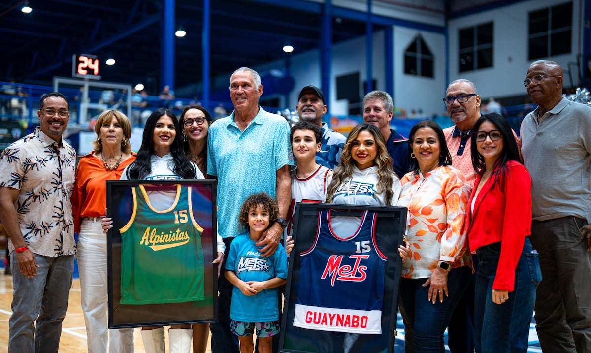Mets de Guaynabo retiran el número 15 de Mario "Quijote" Morales en Gurabo
