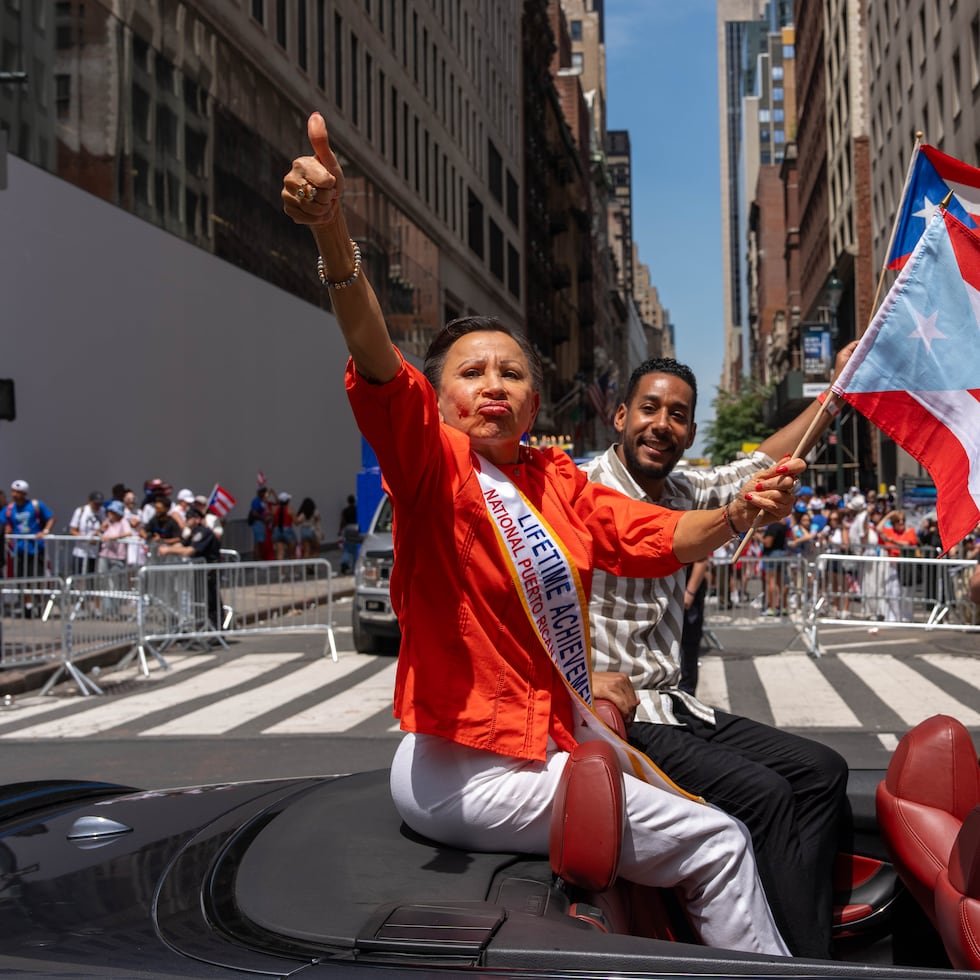 Antonio Reynoso acompañó a la congresista Nydia Velázquez en el Desfile Nacional Puertorriqueño de Nueva York, que tuvo lugar el pasado domingo.
