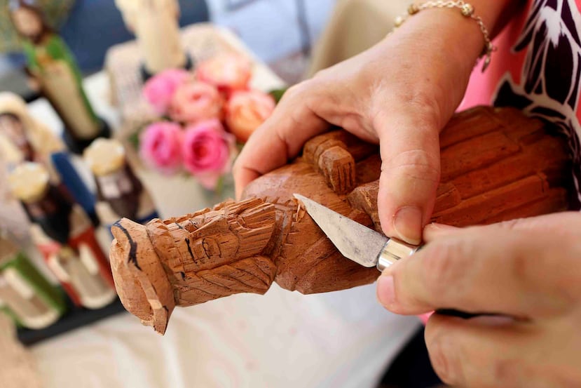 Las figuras que predominaban en las tallas eran los Tres Reyes Magos, la Virgen de Monserrate, la Virgen de la Caridad del Pobre y San Francisco de Asís.