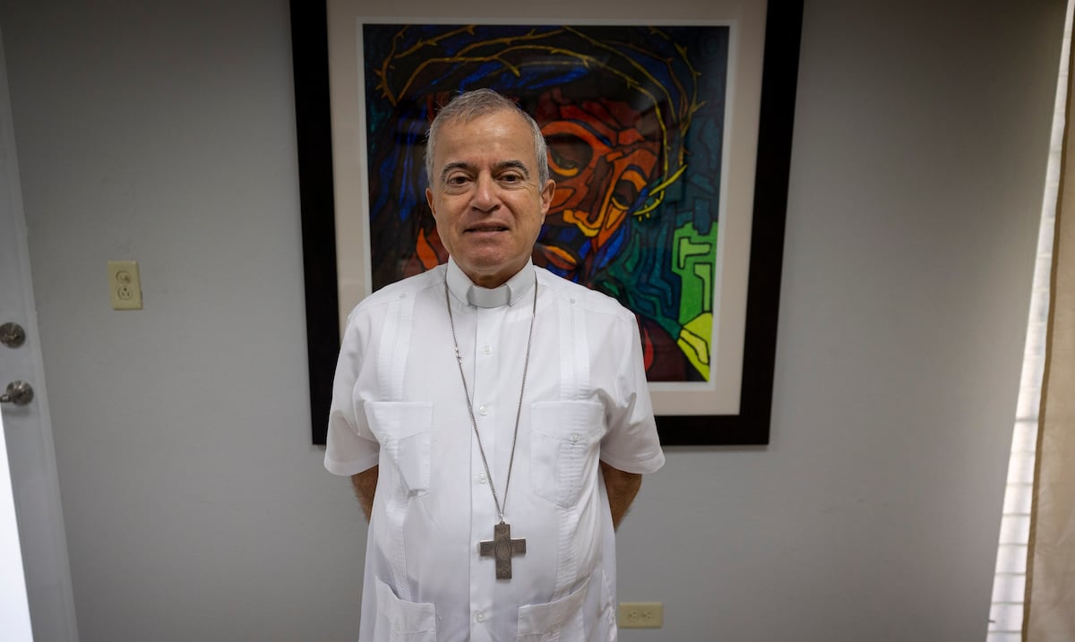 Monseñor González Nieves llama a agentes de ICE puertorriqueños a tratar inmigrantes con dignidad
