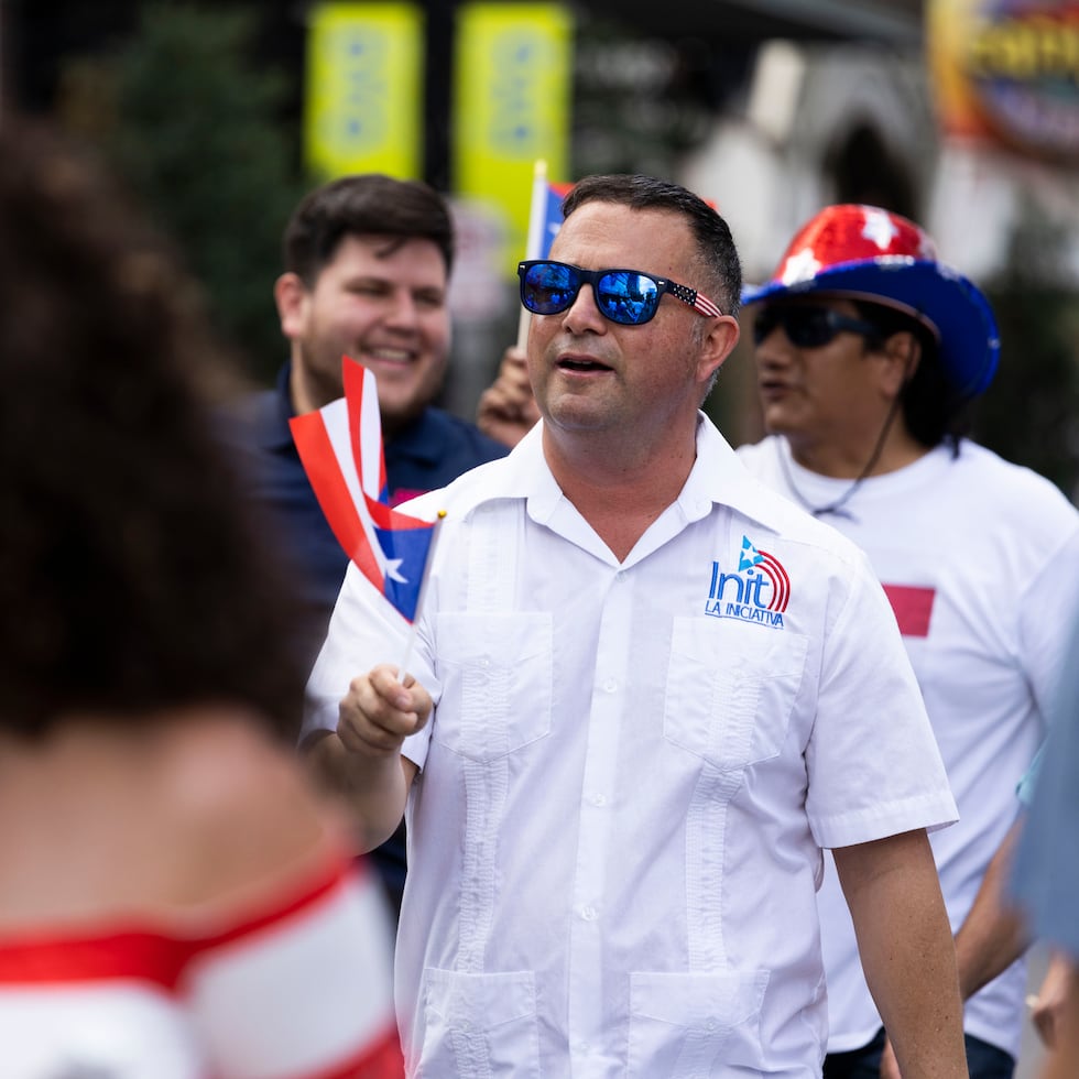 El congresista Darren Soto –en la foto, durante el Desfile Puertorriqueño de Florida, en 2024– fue electo por vez primera en noviembre de 2016.