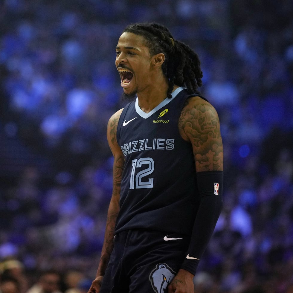 Ja Morant anotó 24 puntos el domingo en Londres, Inglaterra.