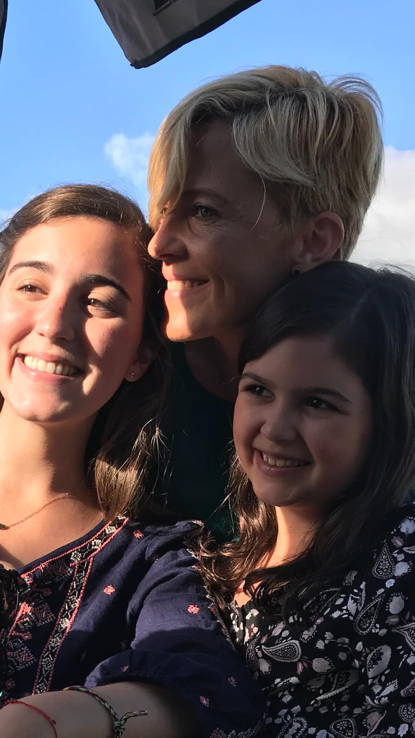 Marta B. Siverio Pérez, CEO | Puerto Rico de Omnicom Media Group, con Gabriela y Ana Laura.