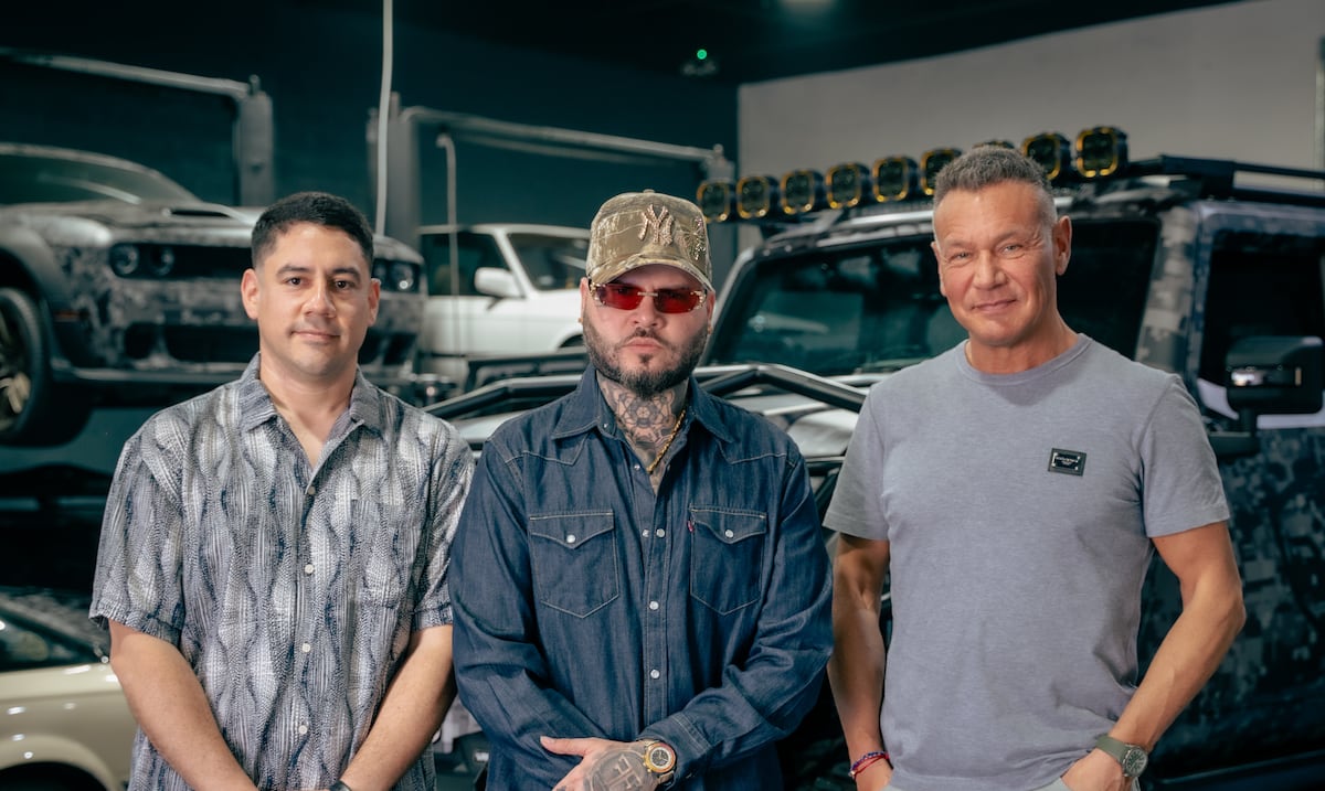 Farruko estrena equipo de manejo