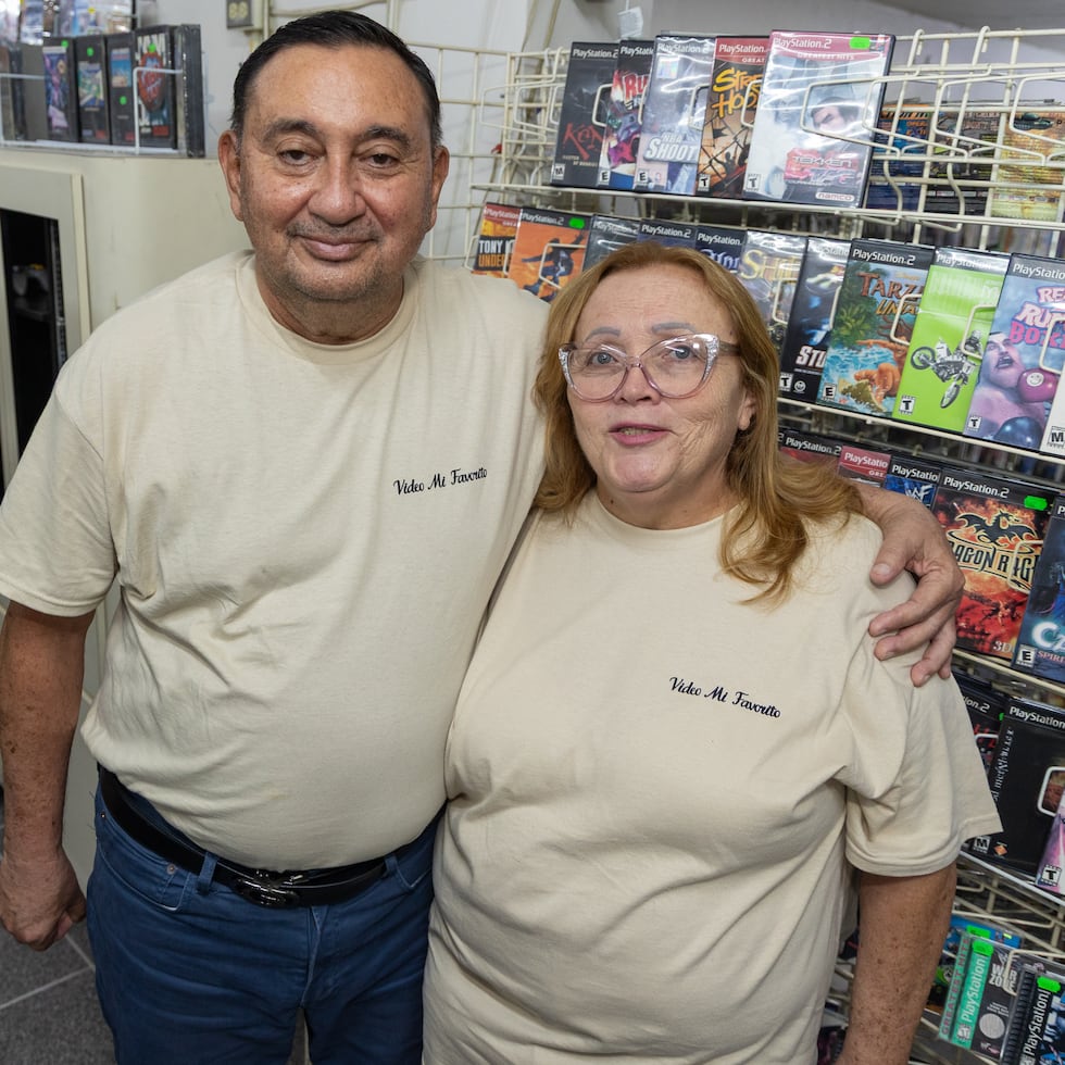 Angel Lebrón Ramos y Brunilda Rivera Román son los propietarios del videoclub.