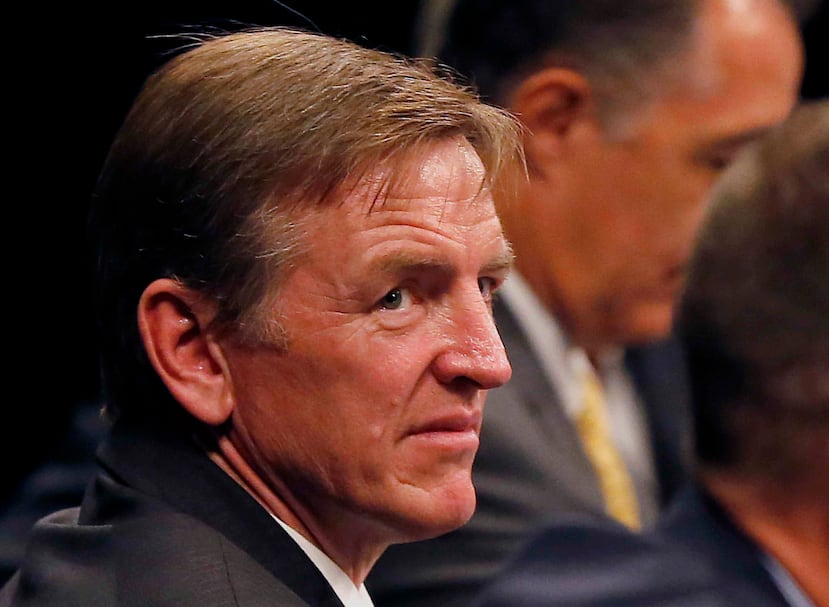 El congresista por Arizona, Paul Gosar, decidió no acudir tras leer sobre los planes del papa de dedicar buena parte de su discurso a hablar en favor de lo que llama "fallida políticas contra el cambio climático".