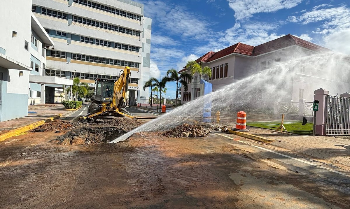 Cierran tramo de calle en Guaynabo tras rotura de tubería de agua