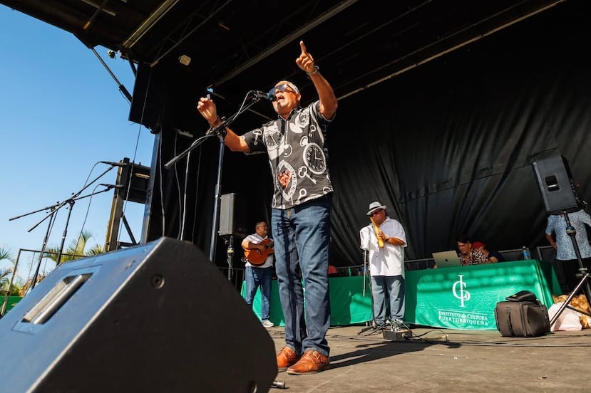 El Concurso Nacional de Trova reúne a destacados trovadores de distintas regiones de Puerto Rico en una jornada que pone a prueba el dominio de la décima y la capacidad de improvisación.
