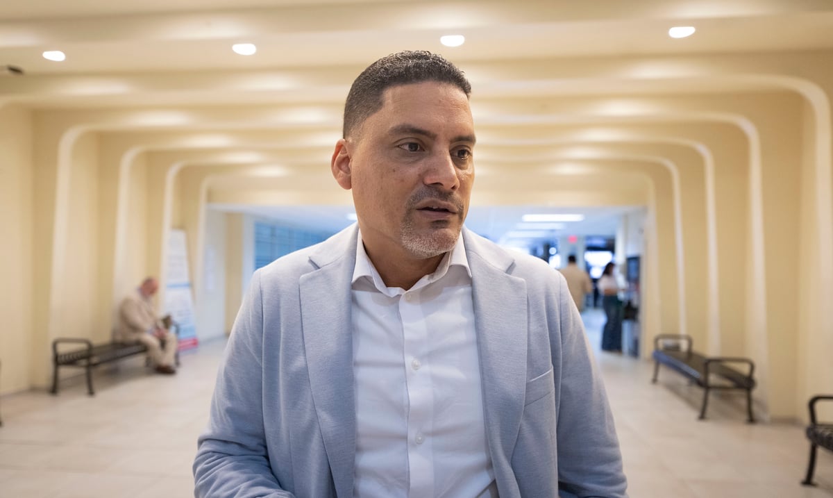 Empleados del Hospital Cardiovascular protestan por restauración de beneficios del convenio colectivo