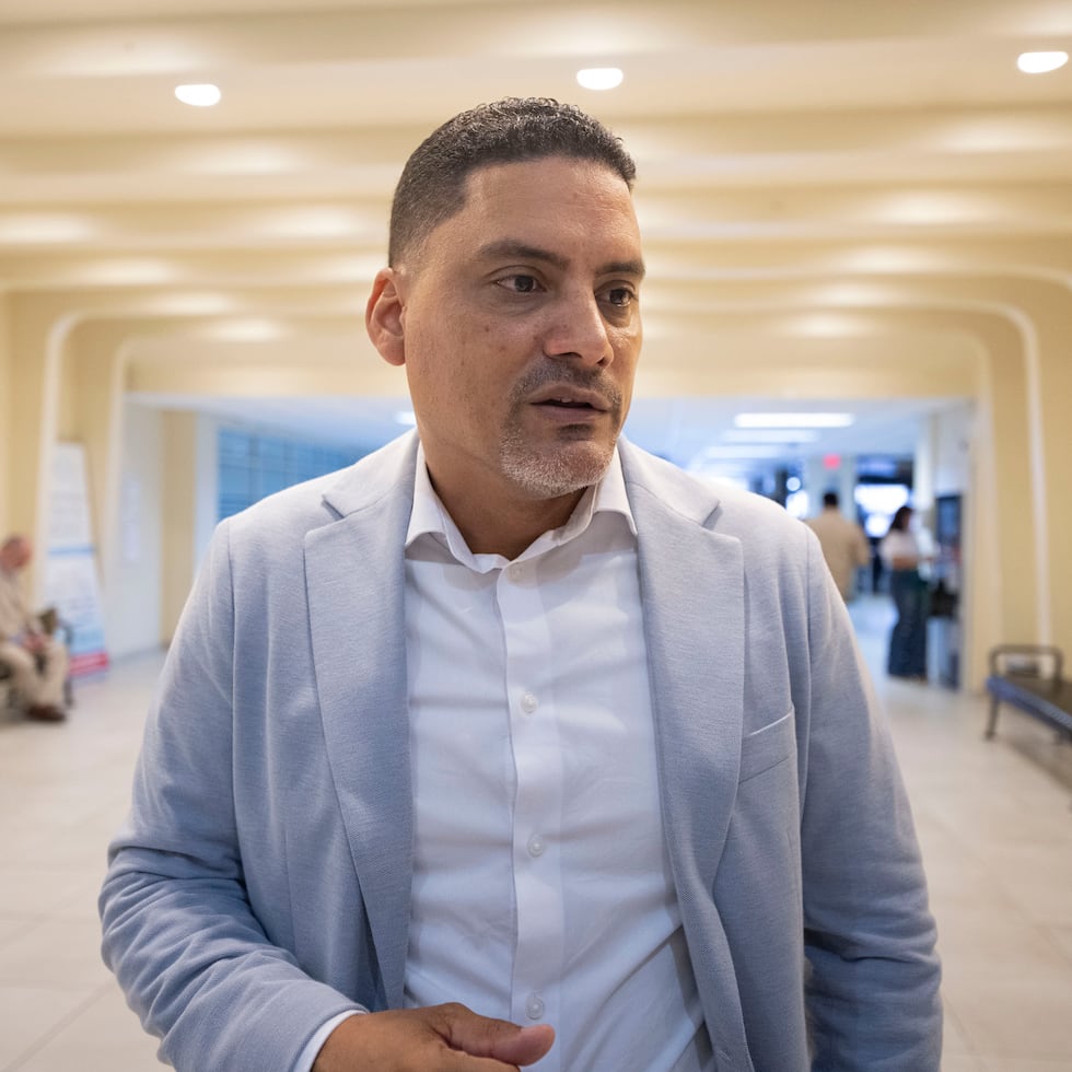Edwin Méndez, presidente de la Unión General de Trabajadores (UGT), indicó que hace seis años han eliminado beneficios de los empleados del Hospital Cardiovascular.