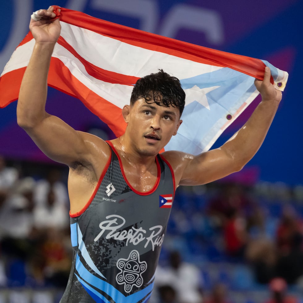 Joseph Silva celebra su triunfo en la final de los 65 kilogramos.