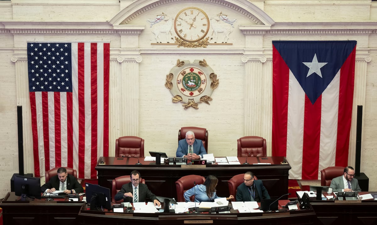 Senado aprueba venta de tablillas y licencias para costear actos oficiales del 4 de julio