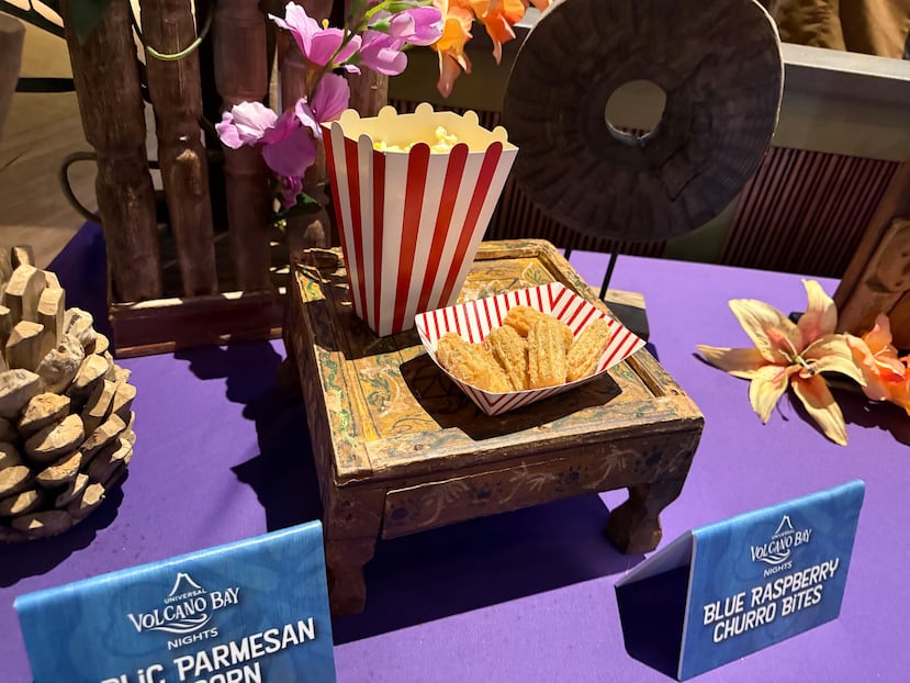El pop corn y los churros están incluidos con la entrada a las Volcano Bay Nights.