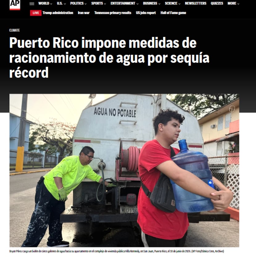 Fotocaptura del reportaje publicado por AP sobre la crisis de agua y la implementación del plan de racionamiento en Puerto Rico.