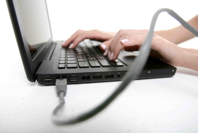 Una nueva conexión de fibra óptica enlazará a finales de la próxima semana a Puerto Rico con EE.UU., lo que permitirá aumentar las opciones de acceso a Internet. (GFR Media)