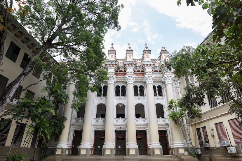 Uno de los planteles especializados del Departamento de Educación es la Escuela Central de Artes Visuales, en Santurce.