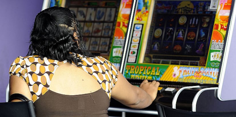 El proyecto autoriza al Hipódromo Camarero a operar 2,500 nuevas máquinas de sistema de videojuegos en toda su red de agencias hípicas en el País. (Archivo)
