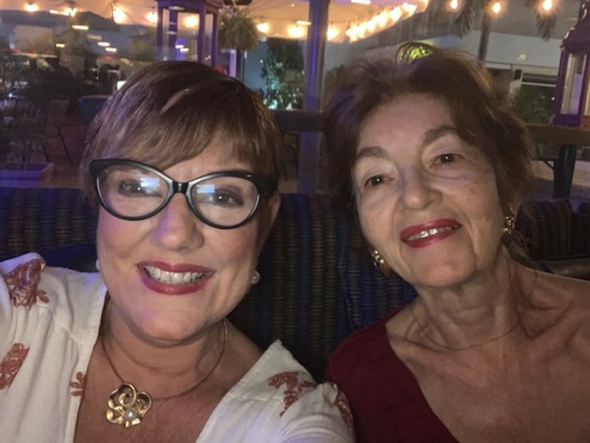 Lily García y su mamá, Lilliam Catalá. Lily es motivadora, “coach” de vida y colaboradora de MCS.