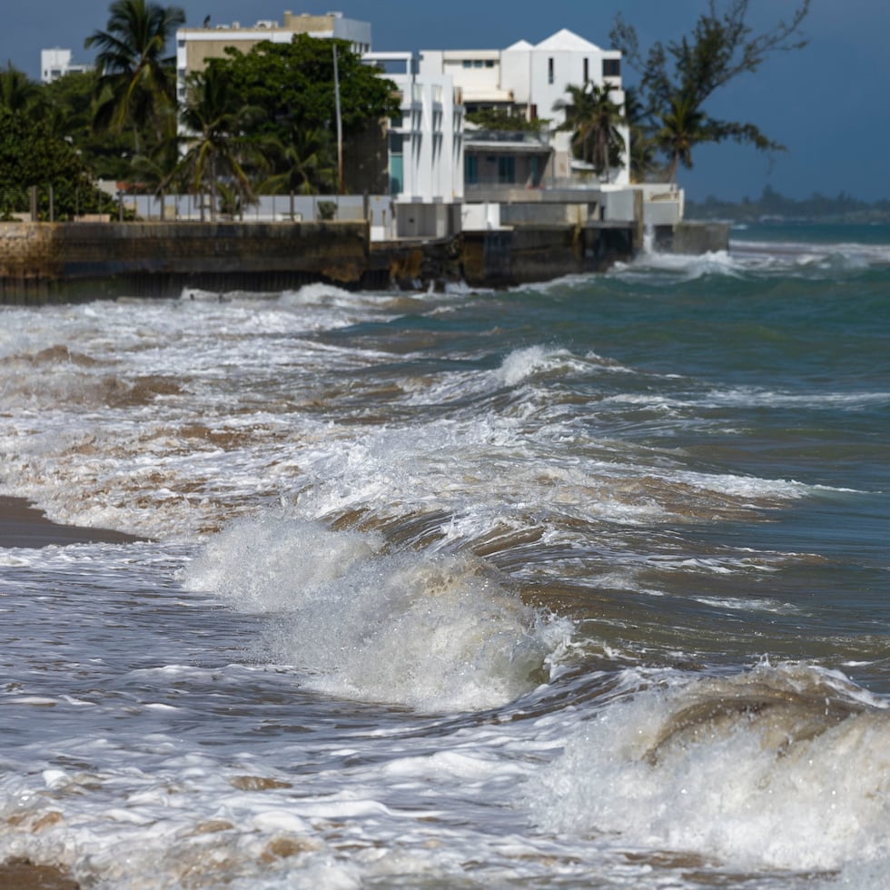 Se mantiene un riesgo moderado de corrientes marinas para casi toda la isla.