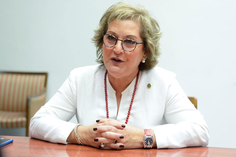 “En Europa, la tendencia es a proteger la confidencialidad de la información para que ahora no se publique en Facebook u otras redes sociales“,
Teresita Fuentes, secretaria de Hacienda. (GFR Media)