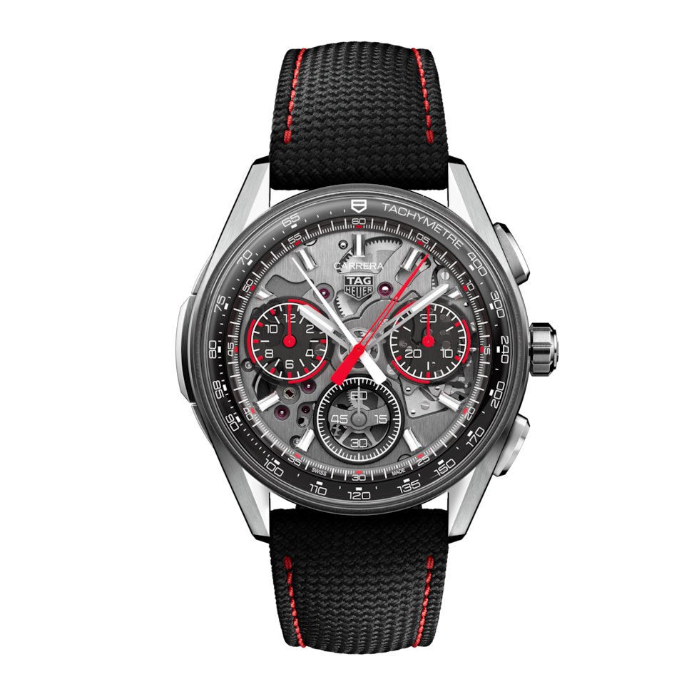 La caja de cristal del TAG Heuer Carrera Split-Seconds Chronograph ha sido perfeccionado para integrarse de forma casi perfecta con la caja, generando un efecto visual que amplifica la esfera, elevando aún más la estética icónica del Carrera.