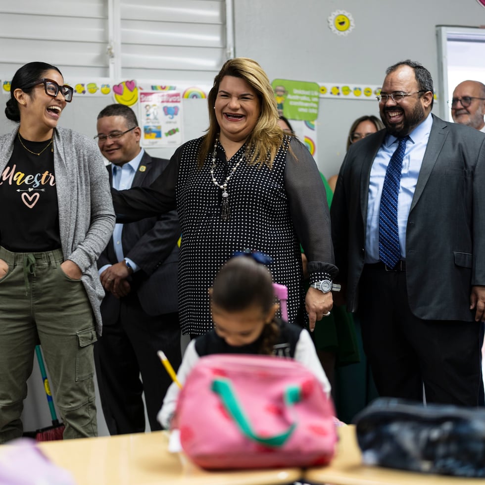 Jenniffer González and Education Secretary Eliezer Ramos Parés announced on January 12 that the government will be able to use between $150 million and $200 million in federal Medicaid and Children's Health Insurance Program (CHIP) funds to provide health services to students.