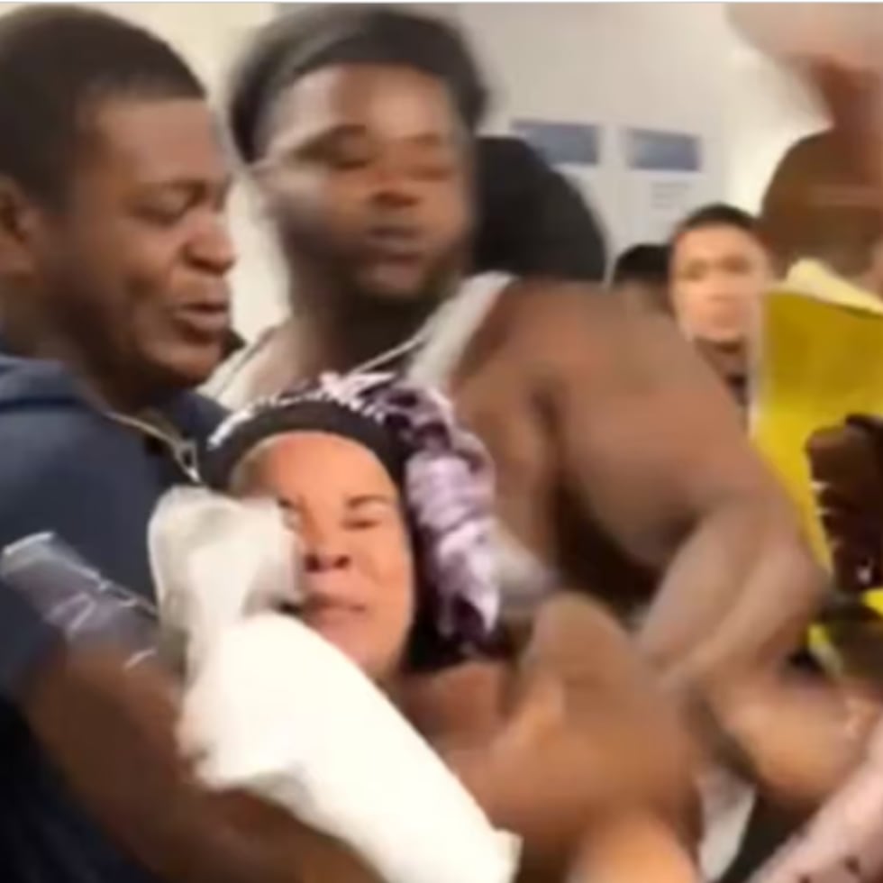 Una pelea entre dos familias en la terminal de cruceros de PortMiam terminó con 16 pasajeros incorporados a la lista de personas vetadas de la compañía Carnival Cruise Line.