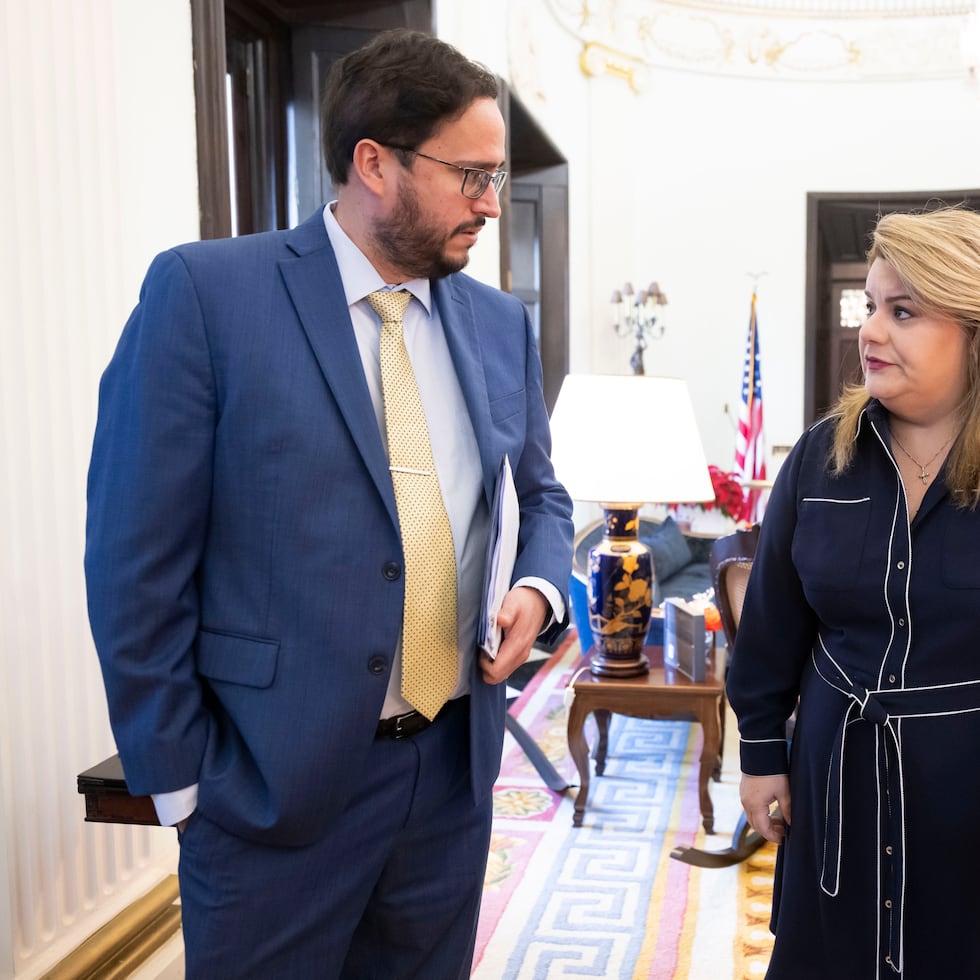 Edwin González Montalvo sostuvo que el puesto de Arturo Deliz Vélez, delator de supuestas irregularidades en el centro en controversia, era uno “de confianza, que por ley es de libre selección”.