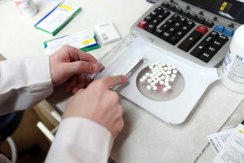 La fiscal federal de Florida dijo que las compañías no frenaron los “pedidos sospechosos de opioides” y “sus farmacias surtieron cantidades irrazonables” de estos.