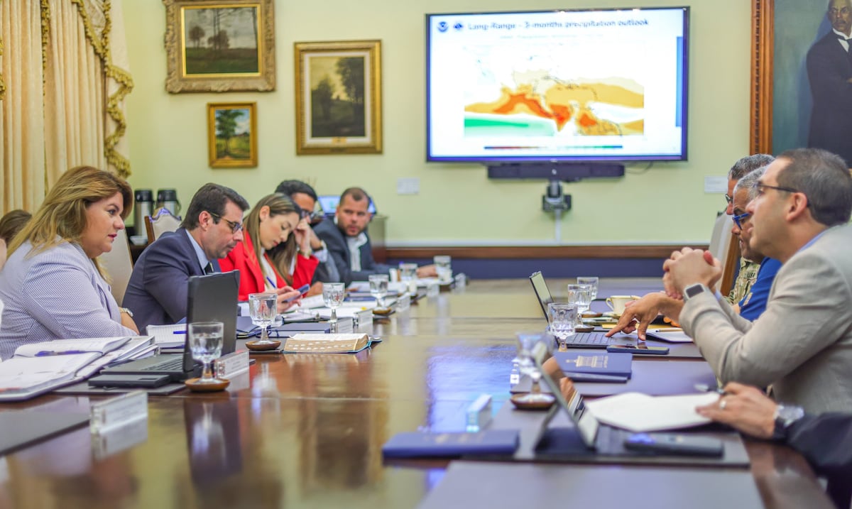 González solicita $127 millones en fondos federales para infraestructura de agua ante sequía