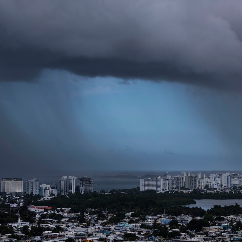 Las tormentas eléctricas pueden producir rayos mortales hasta 10 millas de distancia.