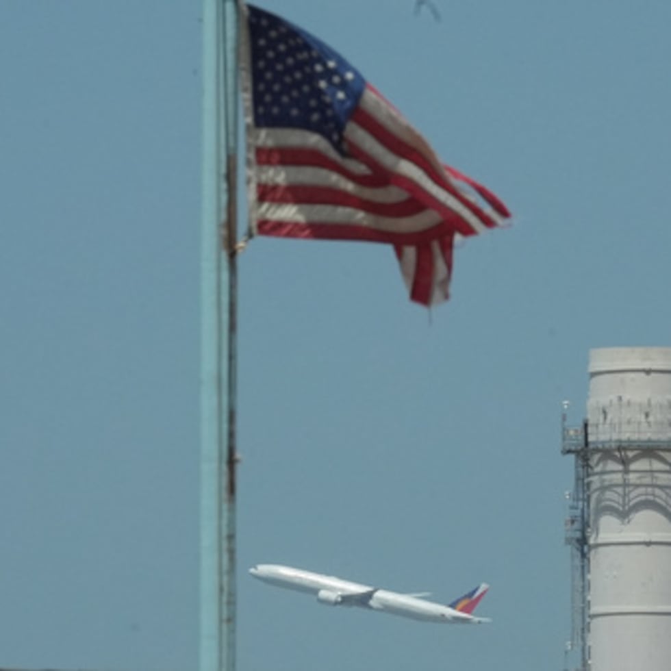 El director de la Agencia Internacional de la Energía ha advertido de que los países europeos podrían quedarse sin combustible para aviones en pocas semanas.