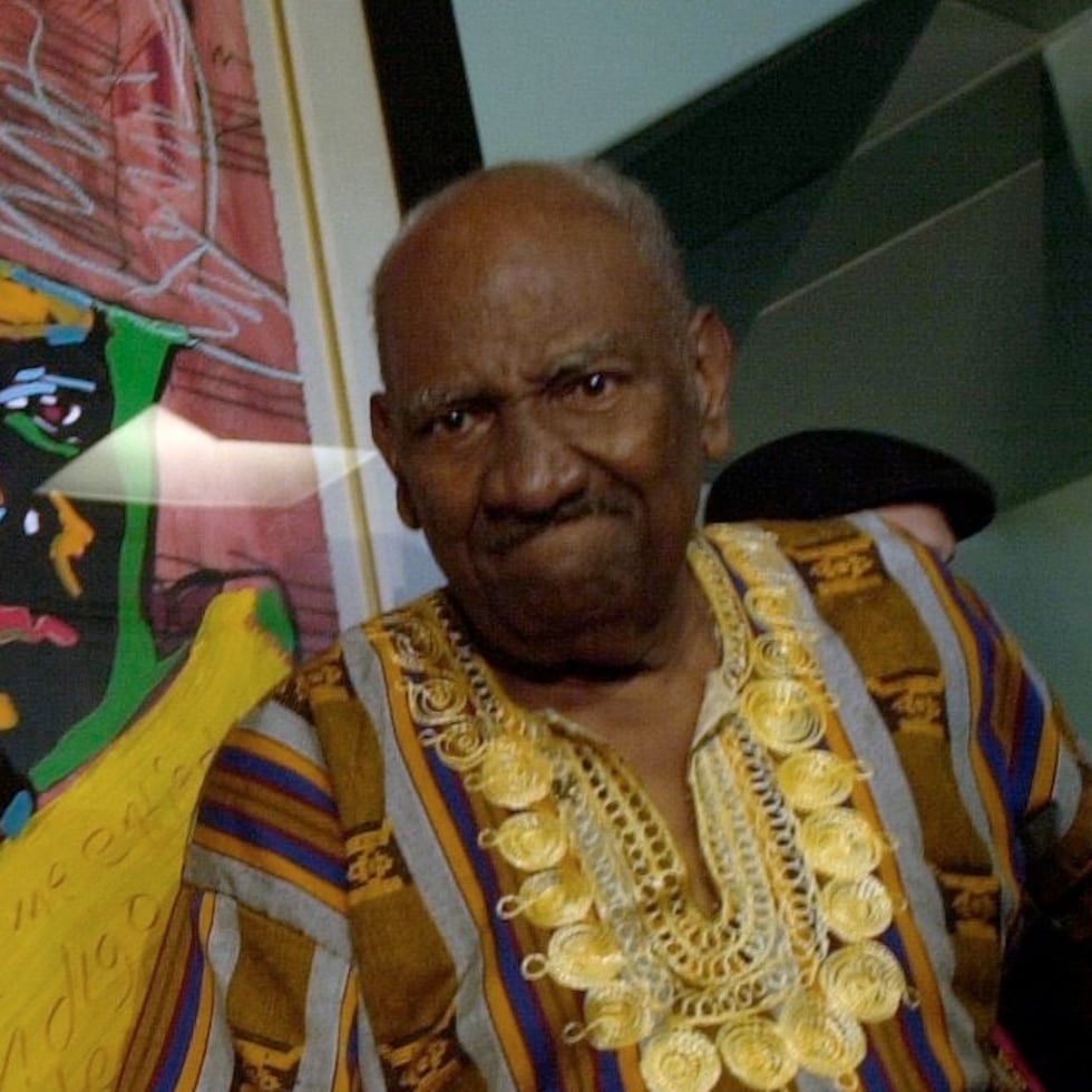 Tite Curet Alonso, quien falleció el 5 de agosto de 2003, fue uno de los compositores de música tropical más importantes, que se destacó por su lírica poética y con mensaje social.