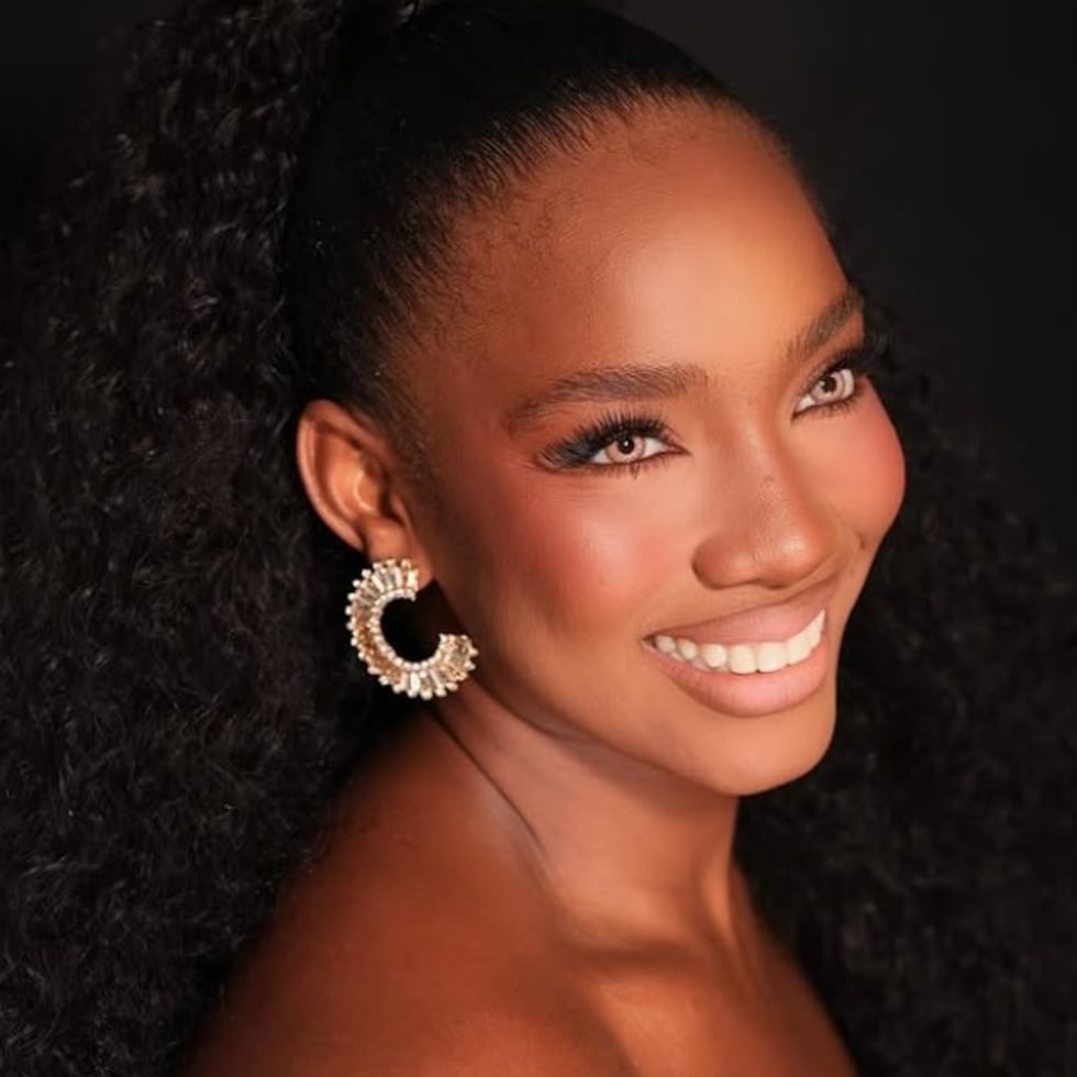 "Nieve", como es conocida en la industria del entretenimiento, ha colaborado en diversas campañas publicitarias de productos de belleza.