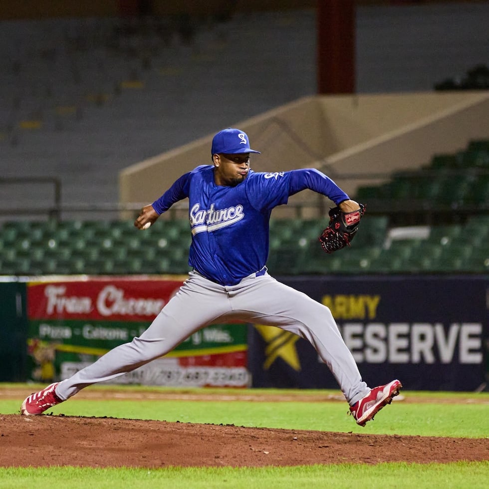 Alexis Díaz está relevando con los Cangrejeros de Santurce.