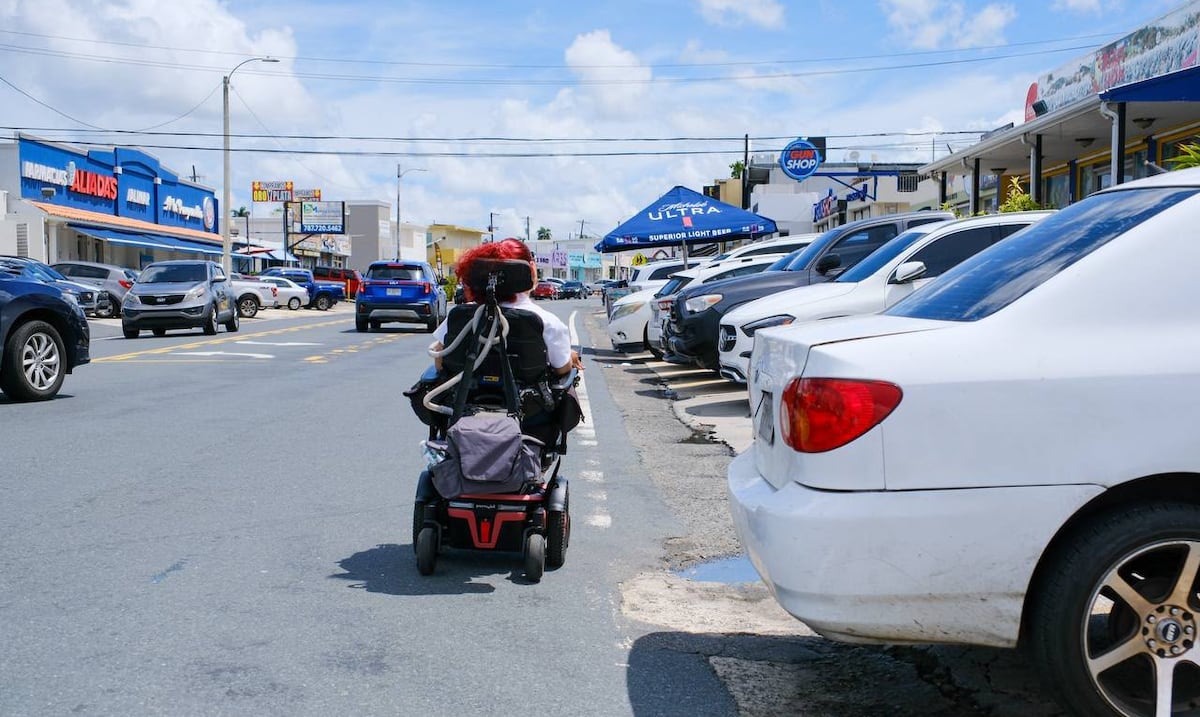 Defensoría identifica 23 barreras arquitectónicas en la avenida Esmeralda de Guaynabo