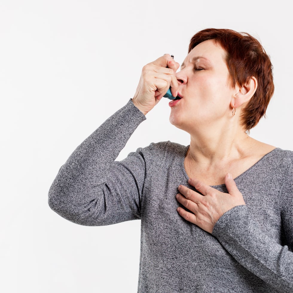 Si la persona asmática conoce su medicación y sabe cuándo y cómo tomarla y, además, tiene un estilo de vida saludable, puede mantener la enfermedad controlada y llevar una vida normal.
