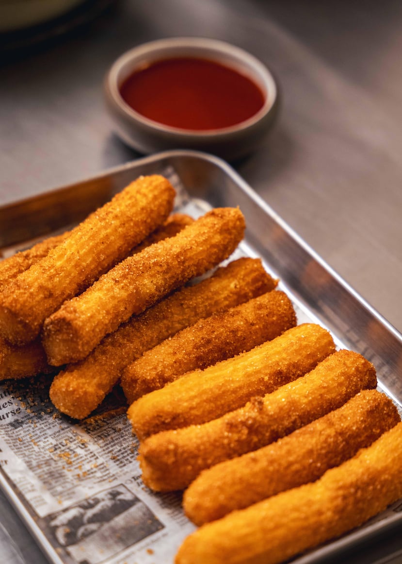 Churros de queso de bola, de la chef Nasha Fondeur.