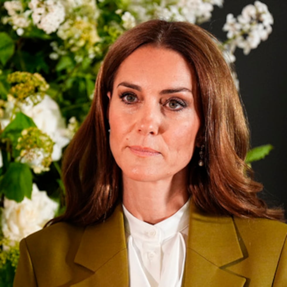 ARCHIVO - La princesa Kate de Gran Bretaña es vista en el British Fashion Council en 180 Studios en el centro de Londres el 13 de mayo de 2025. (Aaron Chown, Pool Photo vía AP, Archivo)