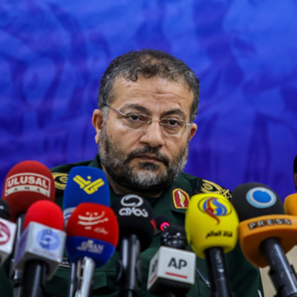 El comandante de la fuerza paramilitar Basij de Irán, el general Gholam Reza Soleimani, presuntamente fue uno de los funcionarios atacados.