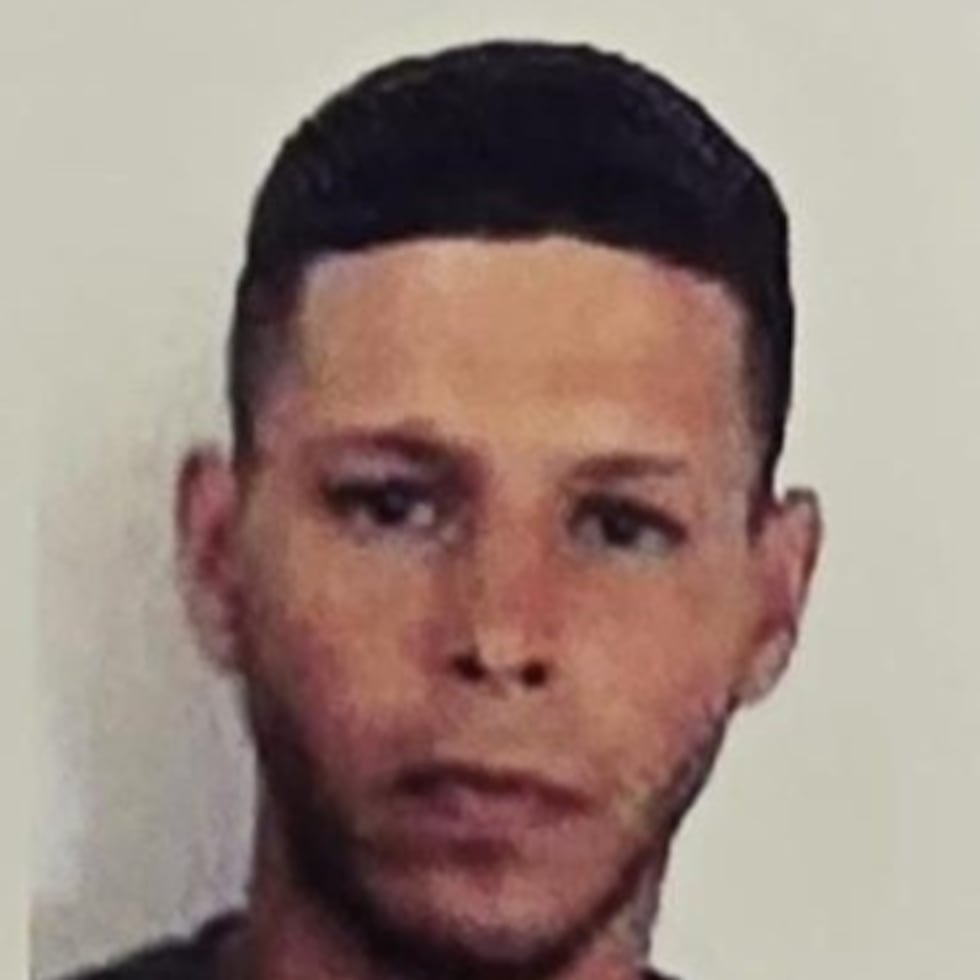 La División de Arrestos Especiales y Extradiciones del Negociado de Inteligencia y Arrestos de la Policía informó en la tarde del viernes el arresto de Johnny Pagán Resto, de 33 años y vecino de Juncos, en el estado de Connecticut y quien figuraba en la lista de Los 12 Más Buscados a nivel Isla.