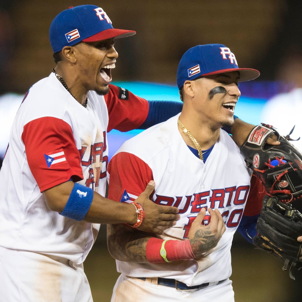 La Federación de Béisbol hace gestiones para conseguir los permisos de Francisco Lindor y Javier Báez.